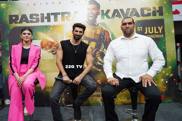 Aditya Roy Kapur Sanjana Sanghi The Great Khali Academy