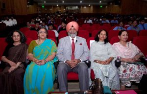 Lt Gen K J S Dhillon(Retd.) 3rd from left, alongwith other dignitaries at the closing ceremony-cum -award function of Vivek High Fiesta 2024.